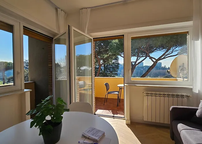 Eur Terrazzo Vista Laghetto Modigliani Apartamento *