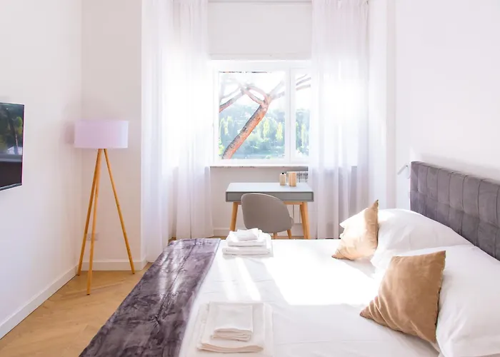 Eur Terrazzo Vista Laghetto Modigliani *